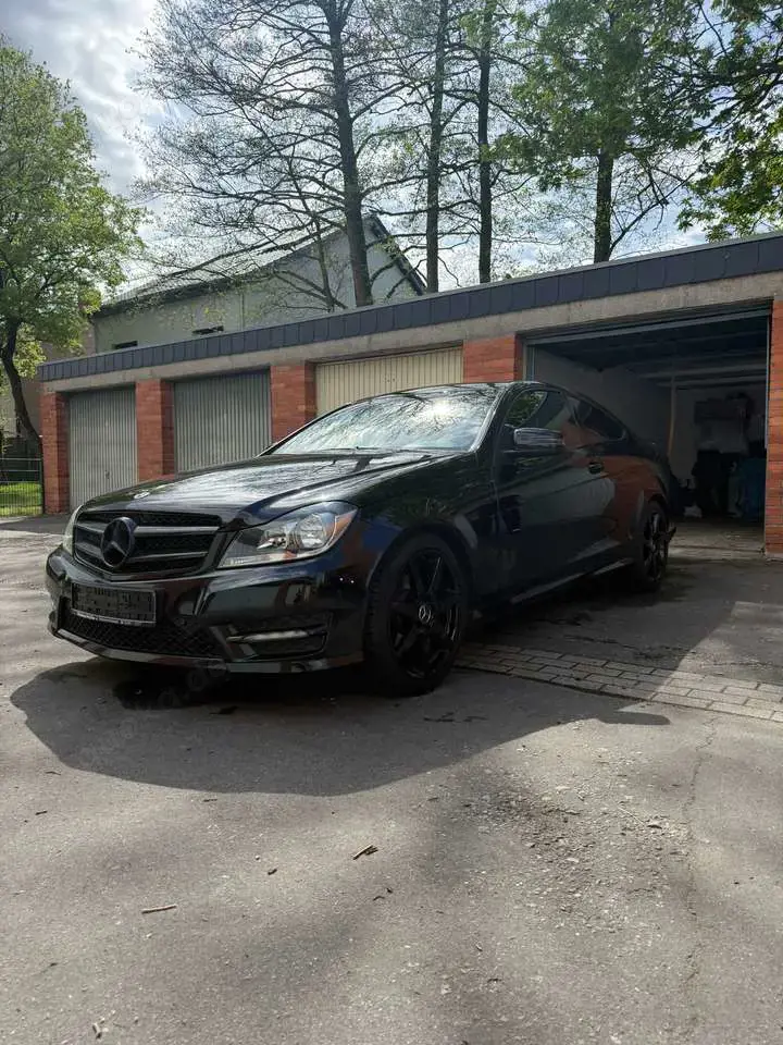 Mercedes-Benz C 180 C 180 CGI BlueEfficiency Edition 1 (204.349)