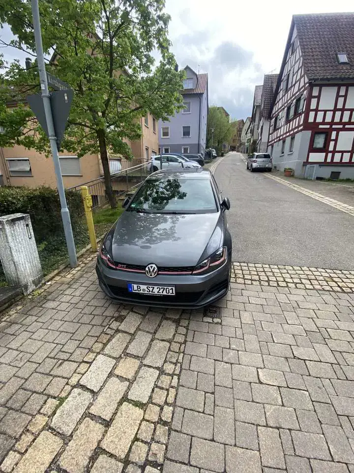 Volkswagen Golf GTI 2.0 TSI OPF DSG Performance