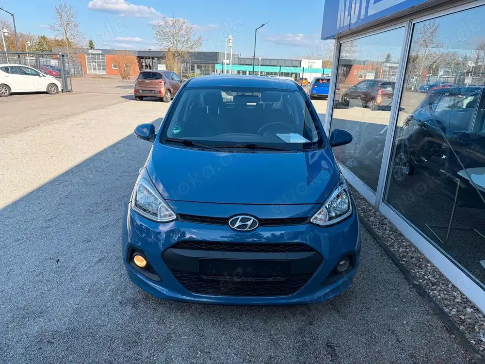 Hyundai i10 blue Trend
