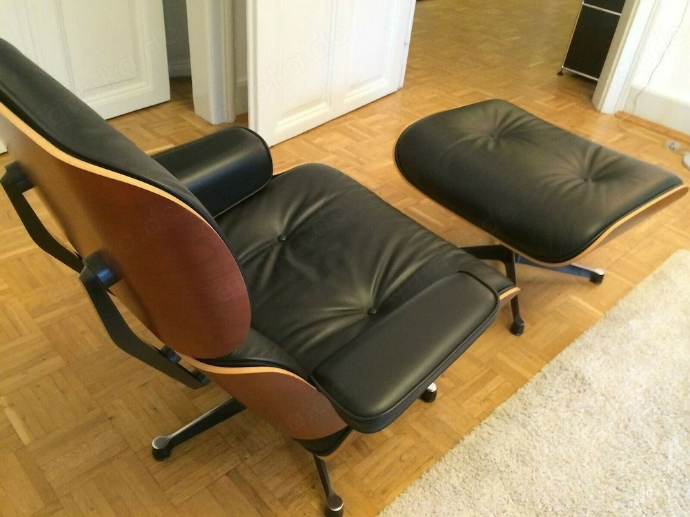 Original Charles & Ray Eames Lounge Chair mit Ottoman von Vitra - Kirschbaum
