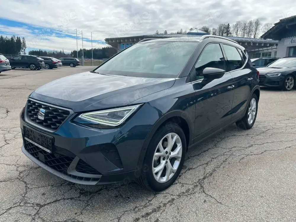 SEAT Arona 1.0 TSI FR DSG/Kamera/Carplay/Virtual/Navi