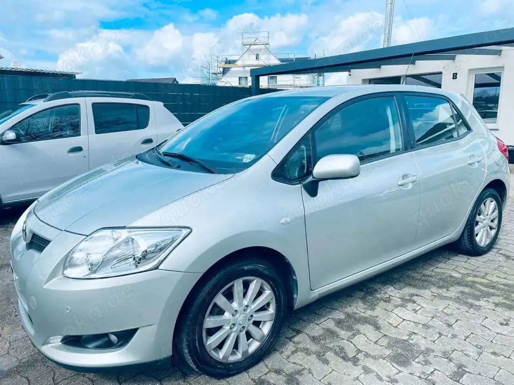Toyota Auris Sol,Automatik,AHK,PDC,1.Hand,Klimaa,TÜV NEU