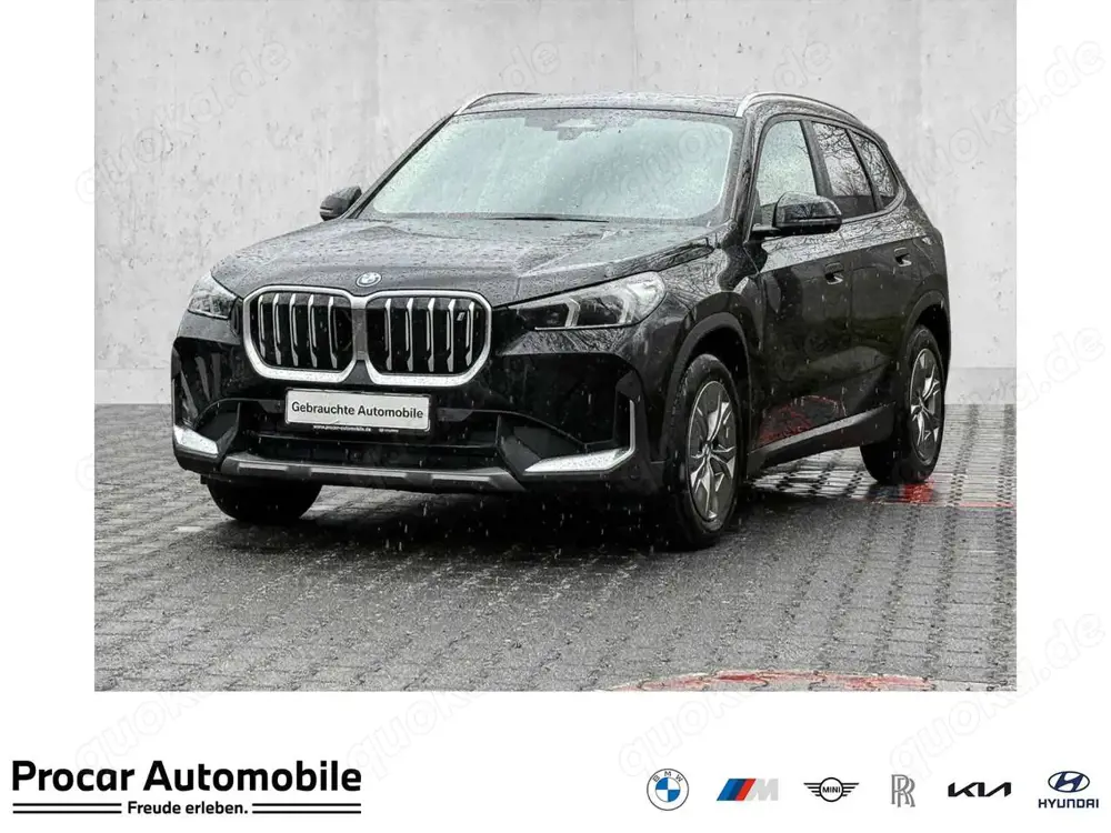 BMW iX1 xDrive30 DA+LENKR-HEIZ+LEDSHZNAVI+DAB