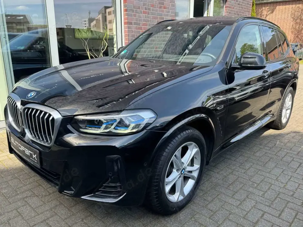 BMW X3 xDrive 30e M Sport PANO HUD MMRY AHK LASER