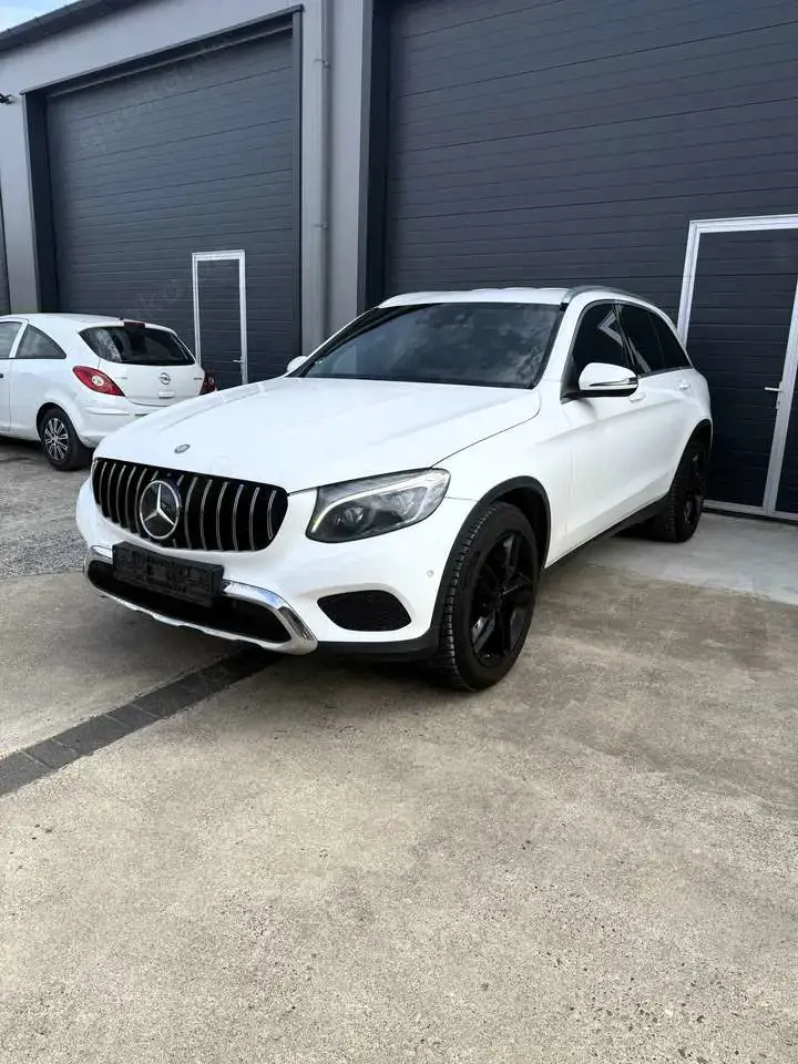 Mercedes-Benz GLC 250 4-Matic*Aut. | 2.Hd*AHK*Standheiz.*Sitzh*Unfall