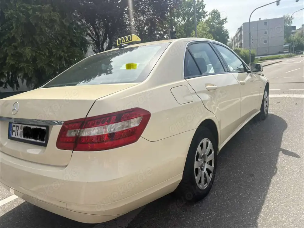 Mercedes-Benz E 200 CDI DPF BlueEFFICIENCY Automatik