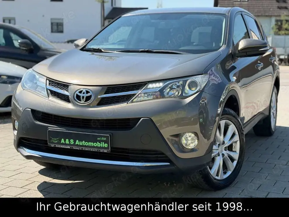 Toyota RAV 4 2.2 D Edition 4x4 * KAMERA/NAVI *