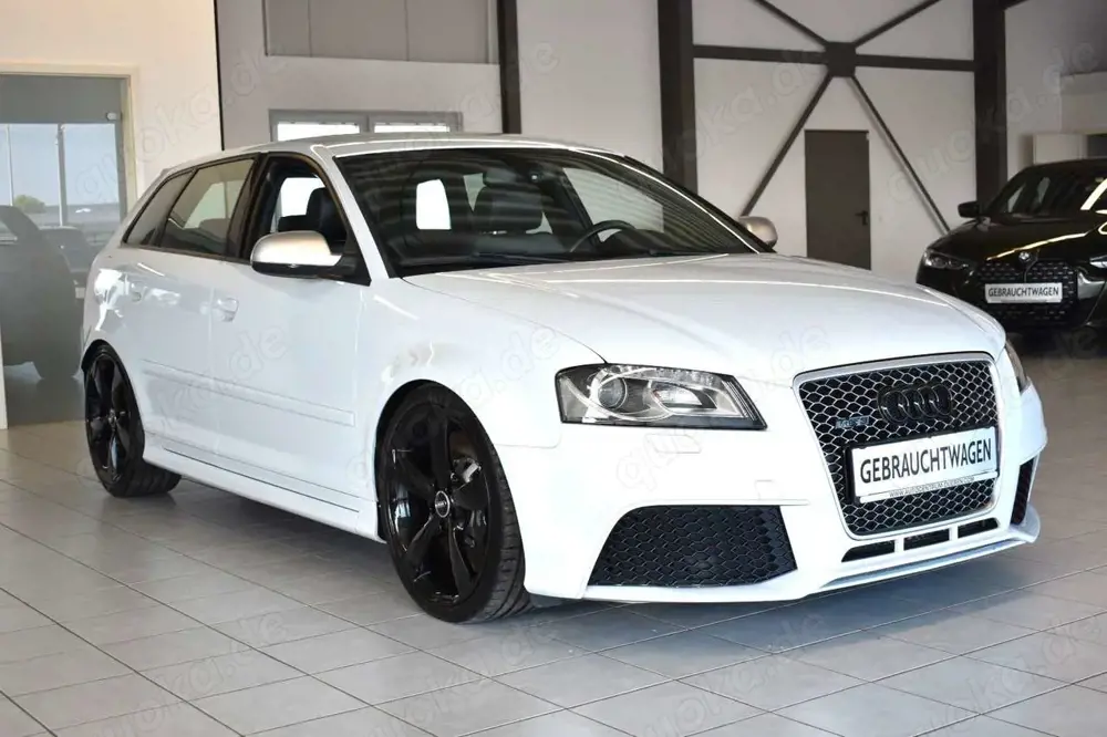 Audi RS3 SB 2.5 TFSI quattro/SUZUKA GRAU/TEMPOMAT/NAV