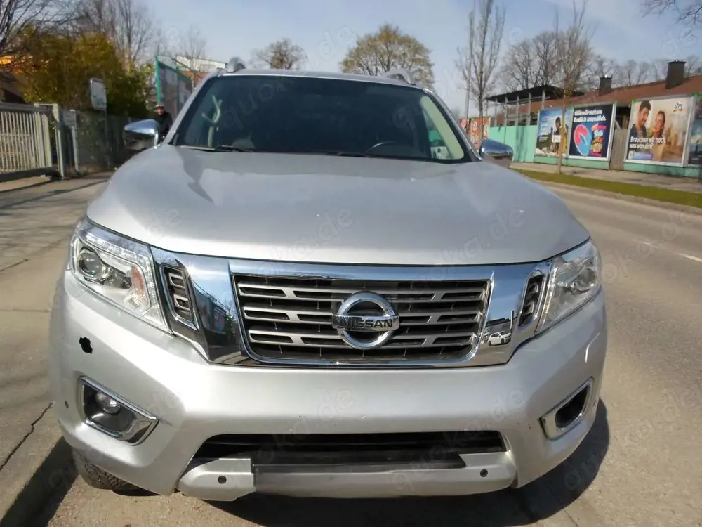 Nissan Navara Tekna Double Cab 4x4 Leder Navi Hardtop Camera USW