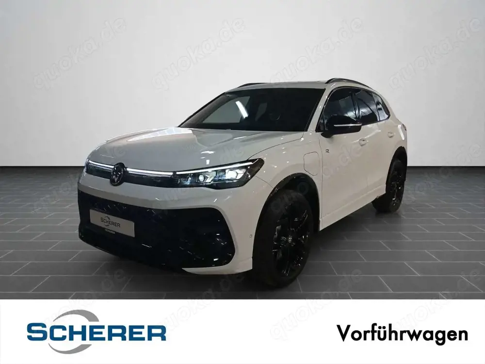Volkswagen Tiguan 1.5 TSI eHybrid *R-Line* DSG Pano AHK Nav