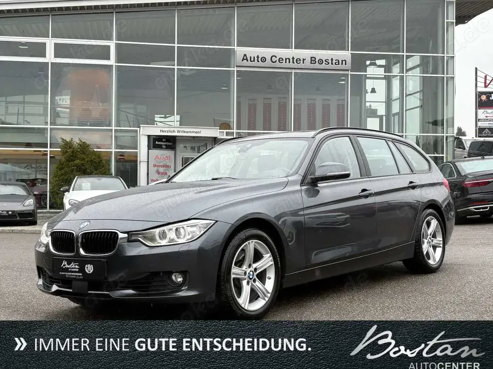 BMW 330 330D Touring HEADUP/PANO/NAVI/AHK/ACC/KEYLESS