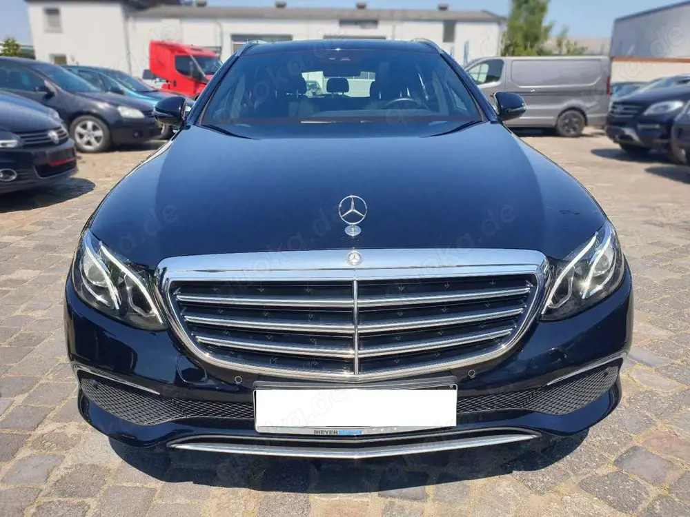Mercedes-Benz E 400 E 400 4Matic T 9G-TRONIC Avantgarde