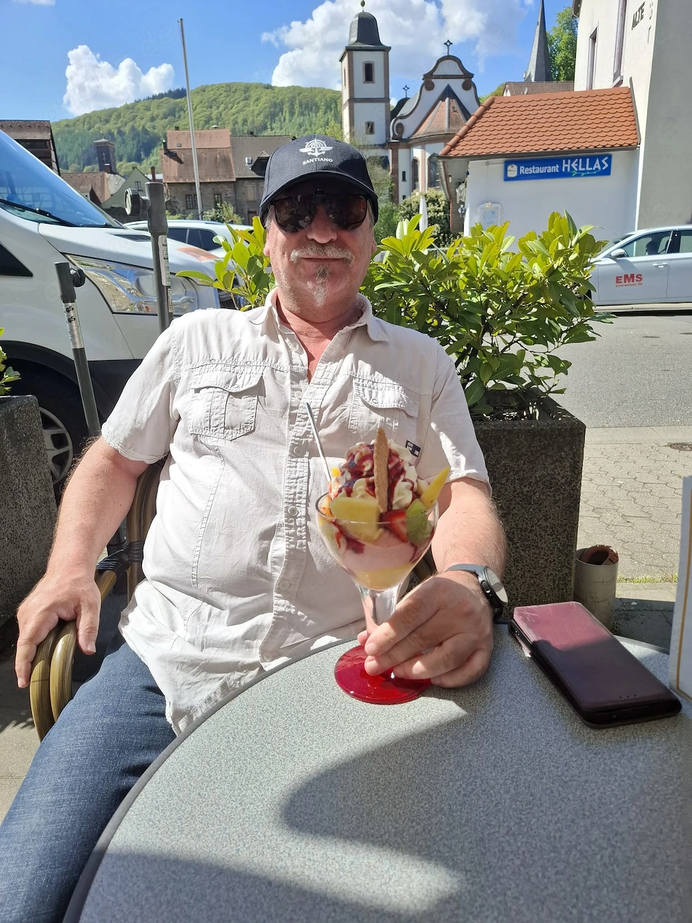 Älterer Bi-Mann sucht Bi-Paar oder Dame 