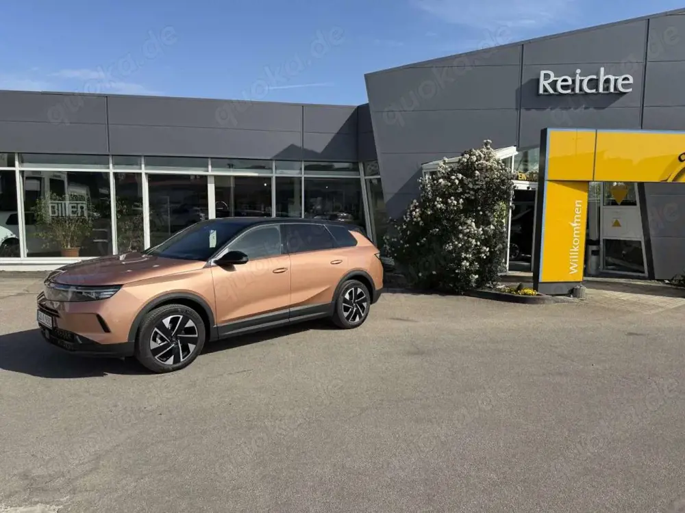 Opel Grandland GS 1.2 AT+NAV+PANO+ Klima Navi Rückfahrkamera