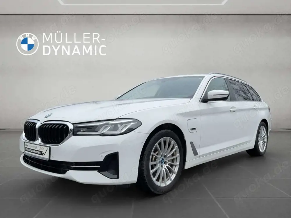 BMW 530 e TOURING LED PANO RÜCKFAHR SHZ DAB