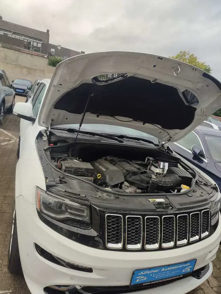 Jeep Grand Cherokee Grand Cherokee SRT8