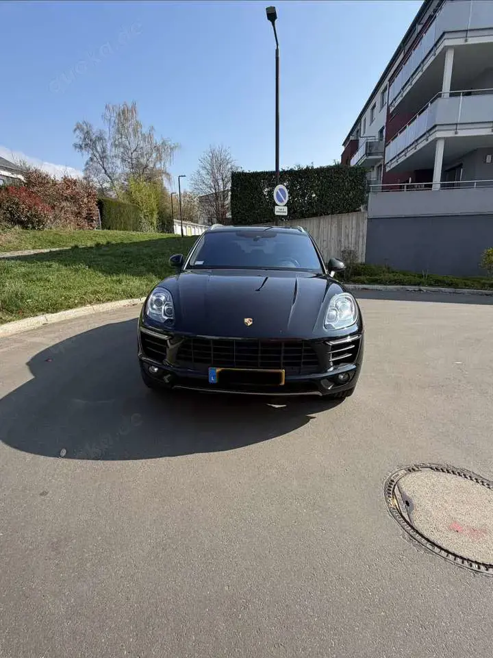 Porsche Macan S /  Approved 03.27