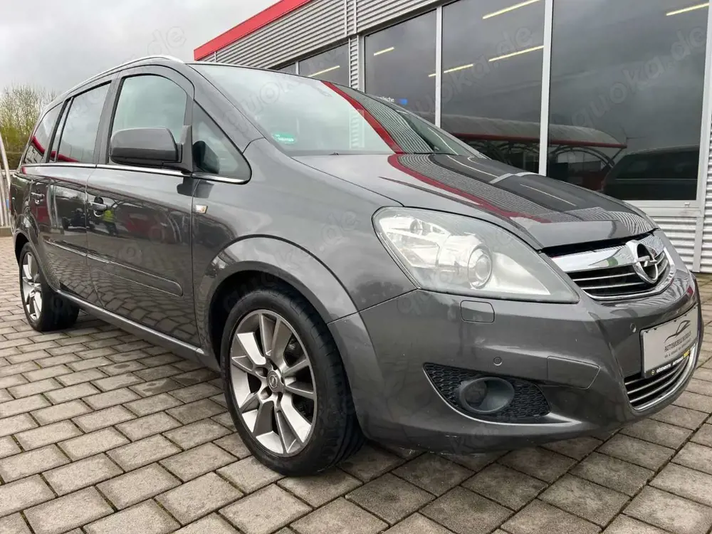 Opel Zafira B Innovation 1.8*BI-XENON*7SITZE*EURO5*LM