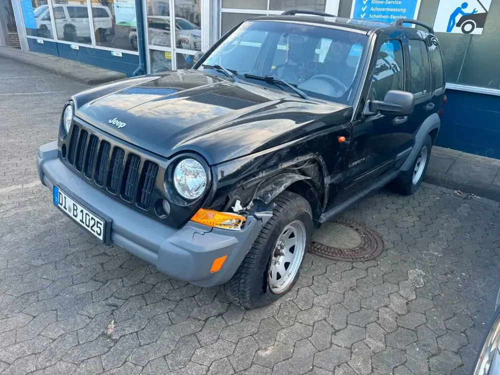 Jeep Cherokee 2.8 CRD Sport