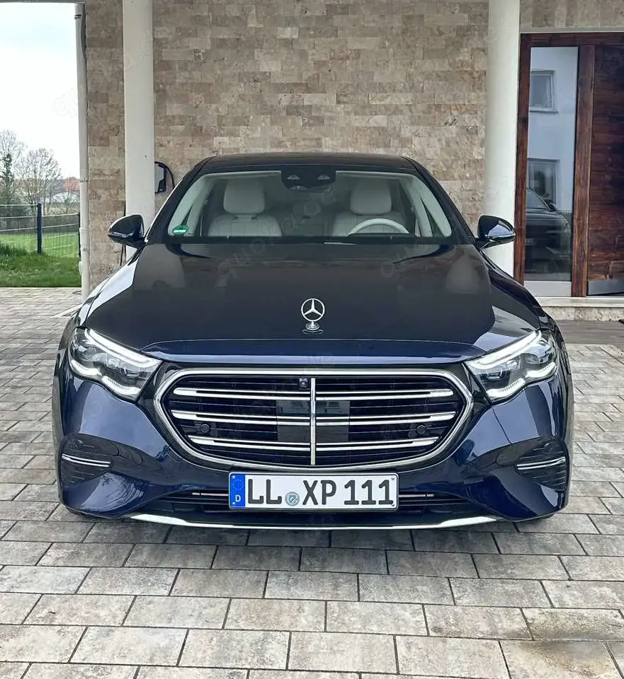 Mercedes-Benz E 200 4Matic 9G-TRONIC