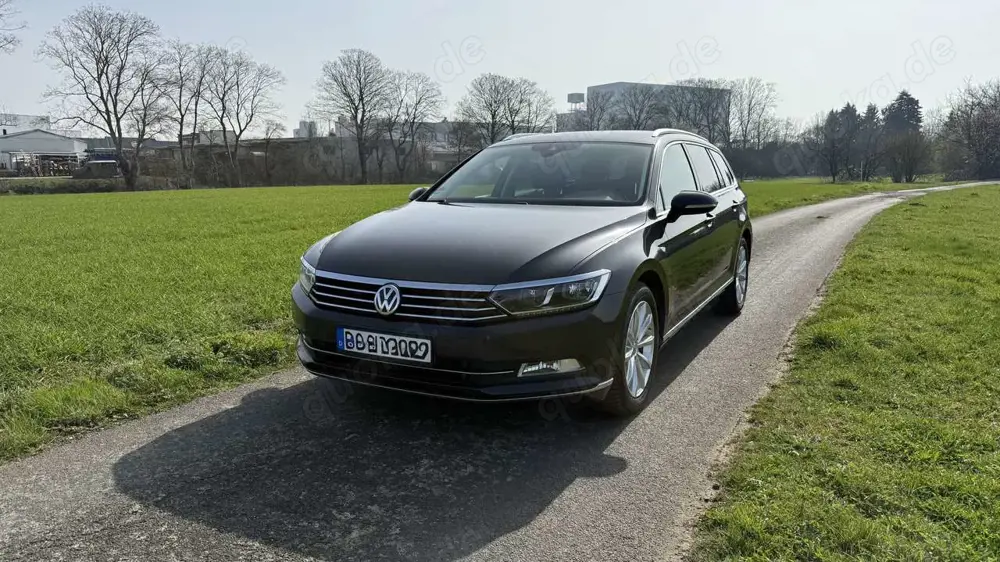 Volkswagen Passat Variant 2.0 TDI DSG Highline AHK VirtCop LED Massage
