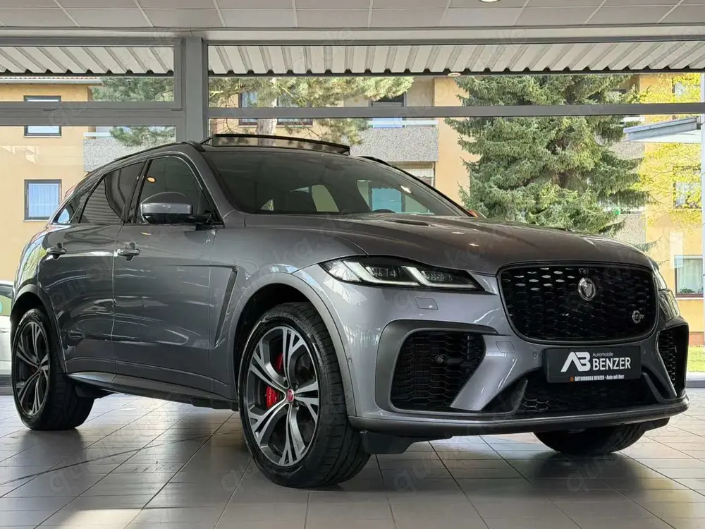 Jaguar F-Pace F-PACE SVR /PANO/MERIDIAN/HUD/360°KAM/MEMORY