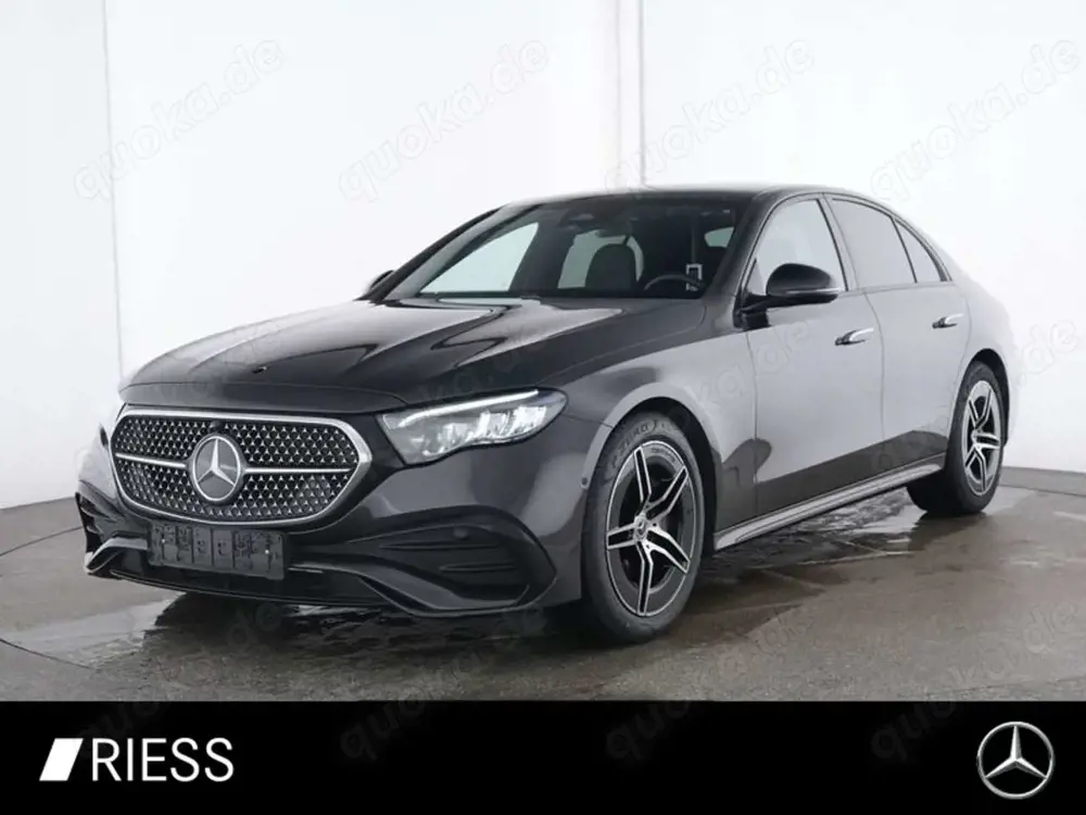 Mercedes-Benz E 220 d AMG Sport Night Distr Pano Keyless Kamera