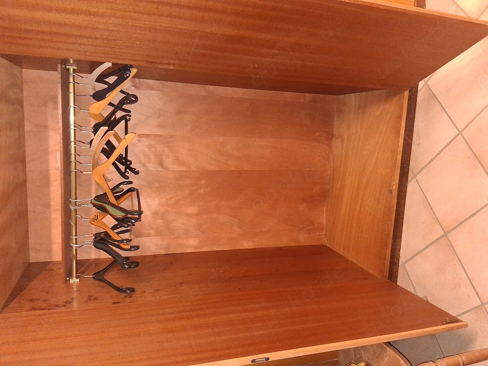 Kleiderschrank 190x180