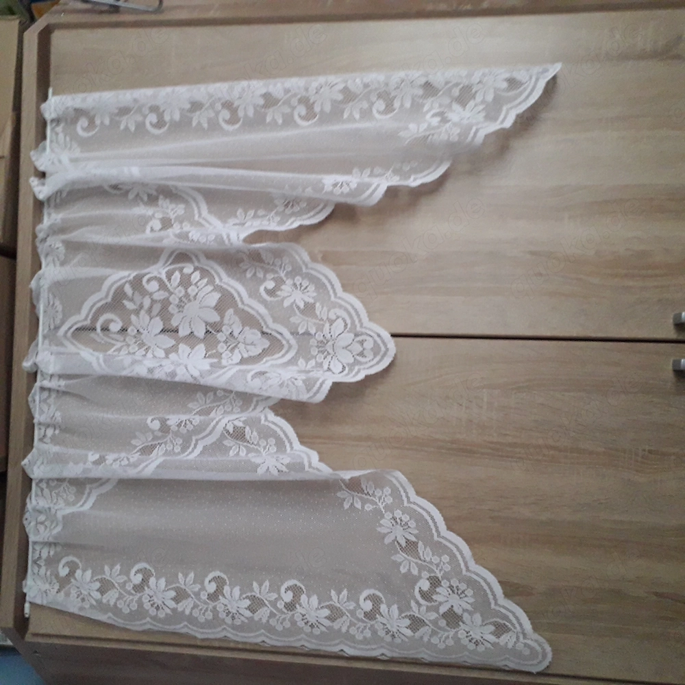 Gardine Breite 140cm x Länge ca 80 cm mit Stangendurchzug  