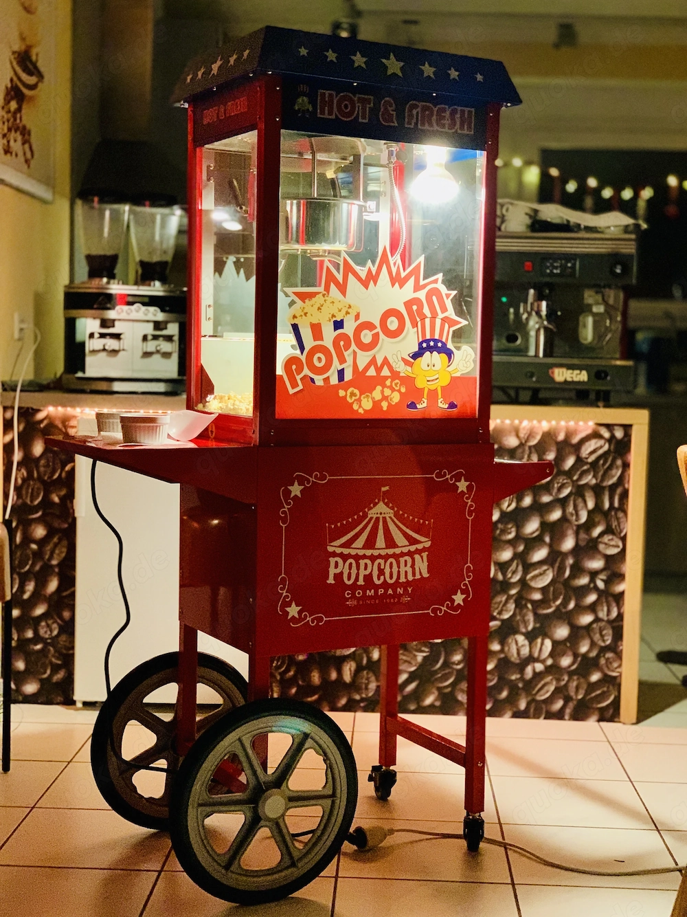 Profi Popcornmaschine mit Wagen   Kino-Feeling für Zuhause