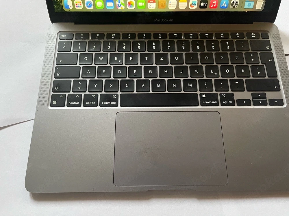 Macbook Air 13 inch M 1 Prozessor 2020 Akkuleistung jetzt bei 96%