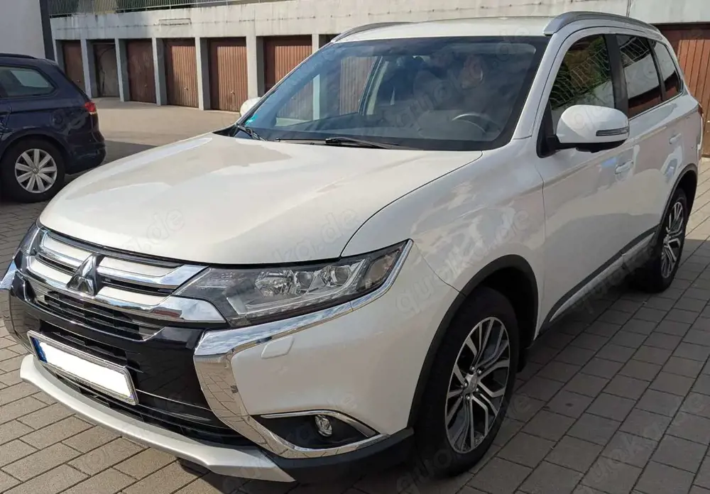 Mitsubishi Outlander Outlander Diesel 2.2 DI-D 4WD Aut. Edition