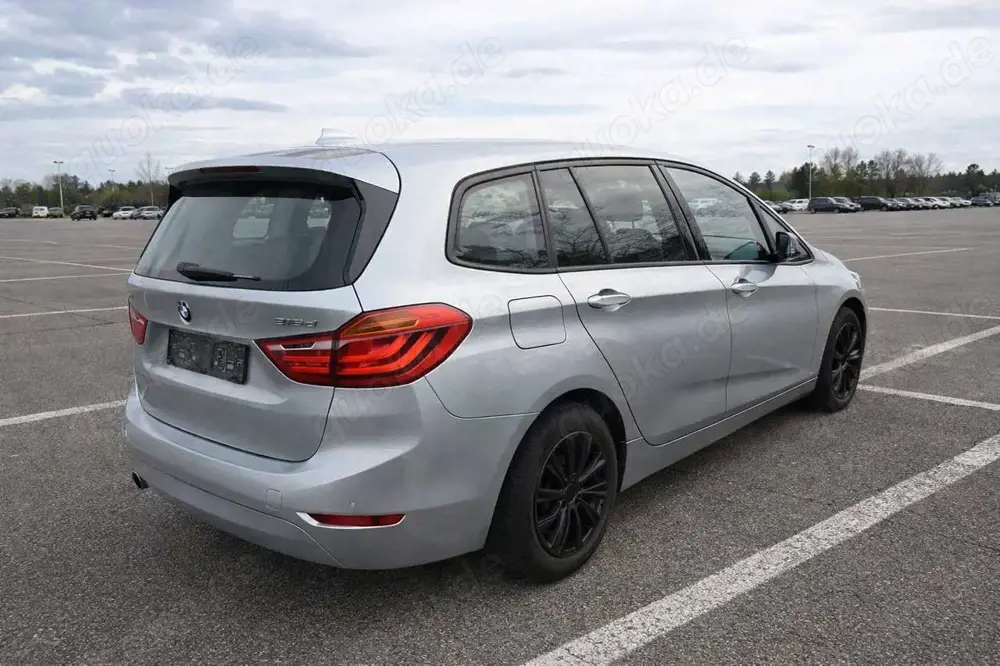 BMW 216