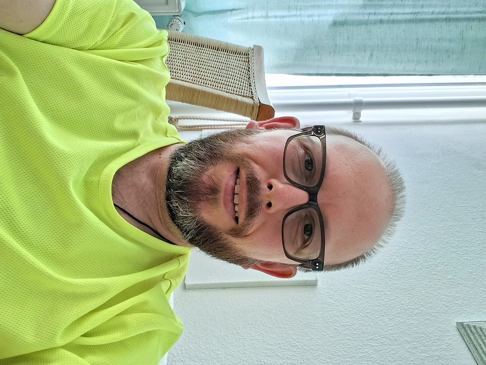 Suche schlanke Frau zum lecken, 100