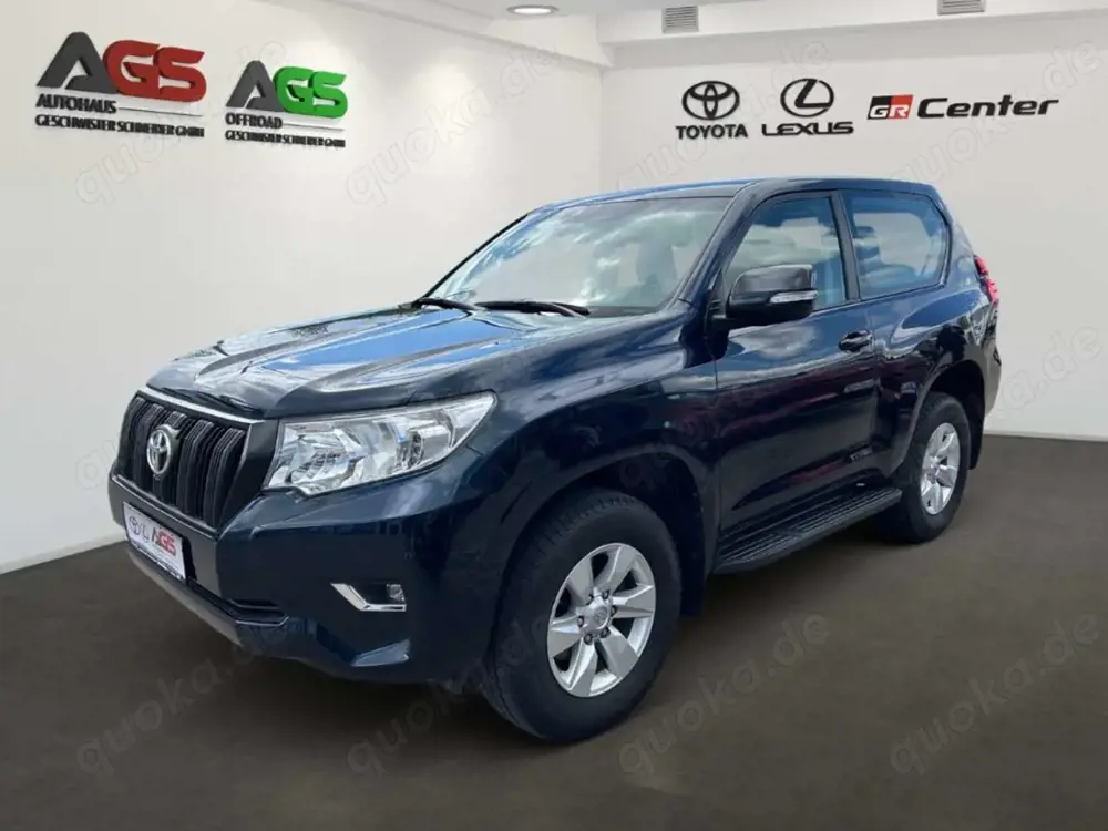 Toyota Land Cruiser 3-Türer Basis ,Schaltgetriebe, AHK