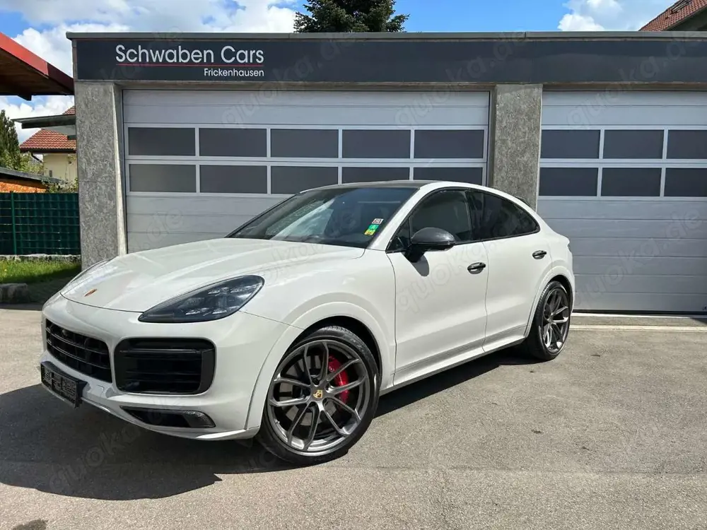 Porsche Cayenne GTS Coupé GT-Leichtbau Sport-Carbon STHZ