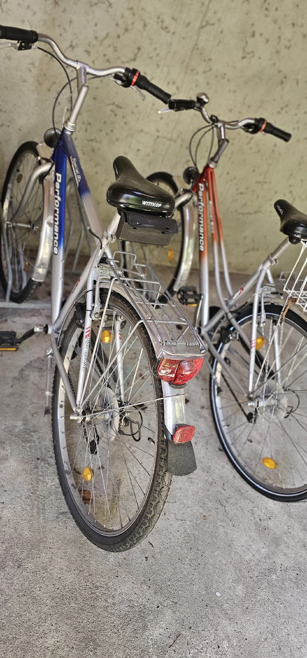 2  Performance Fahrräder damen herren