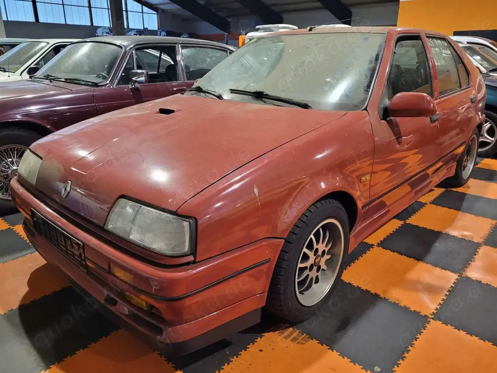 Renault R 19
