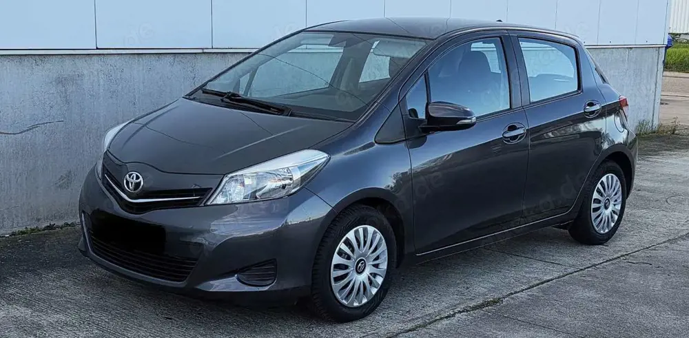 Toyota Yaris Automatik Navi Kamera PDC *GARANTIE bis 03/27