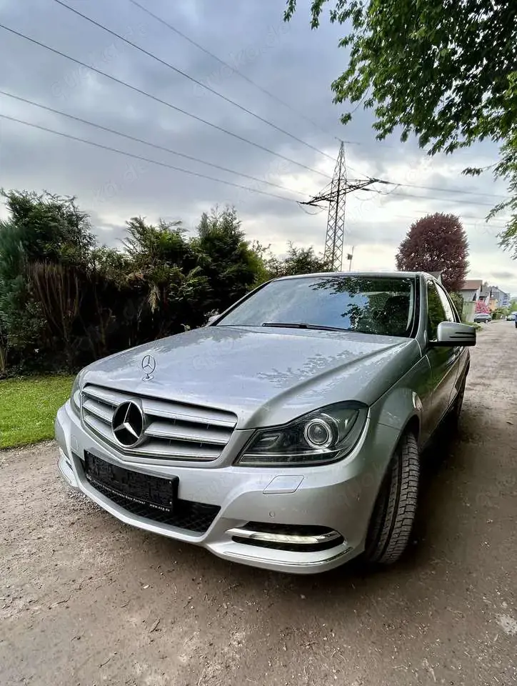 Mercedes-Benz C 180 BlueEFFICIENCY Avantgarde TOP gepflegt