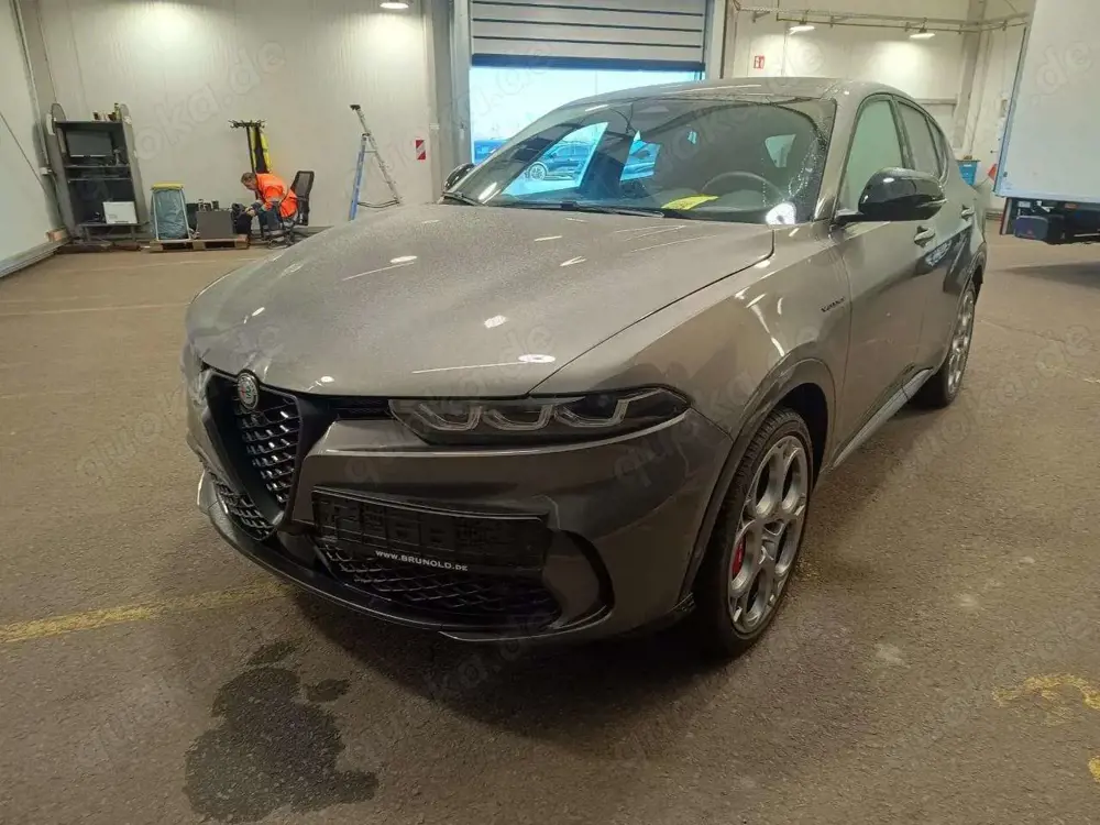 Alfa Romeo Tonale Veloce Plug-In-Hybrid AWD