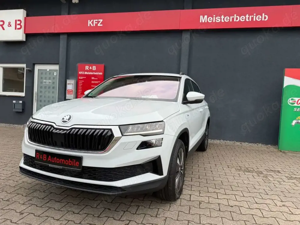 Skoda Karoq Tour 2.0 TDI *Matrix Led*RFK*AHK*1xHand