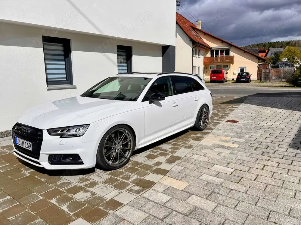 Audi S4 A4 Avant Avant 3.0 TFSI quattro tiptronic
