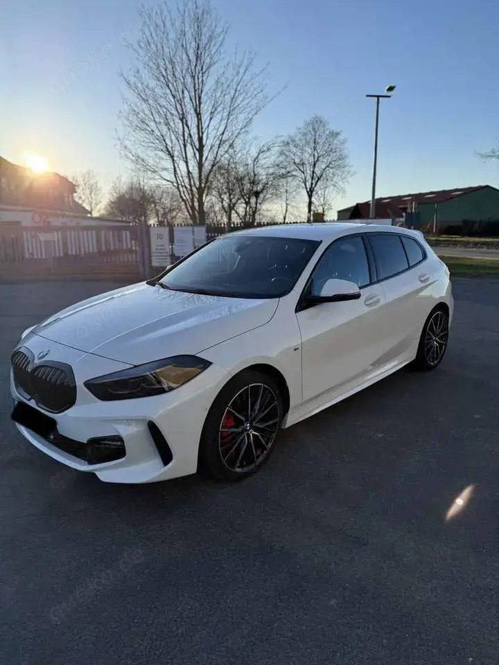 BMW 118 BMW 118i M-Sport HK Soundsystem Adaptive LED
