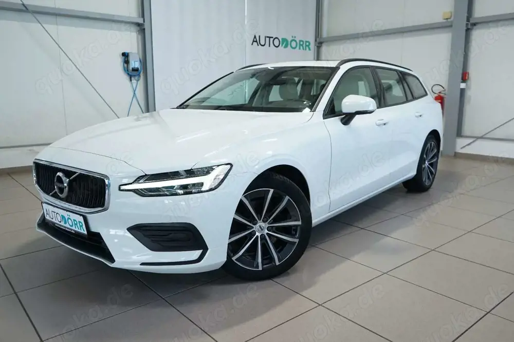 Volvo V60 B4 D Momentum Panorama+Lenkradhz+Memory+SHZ
