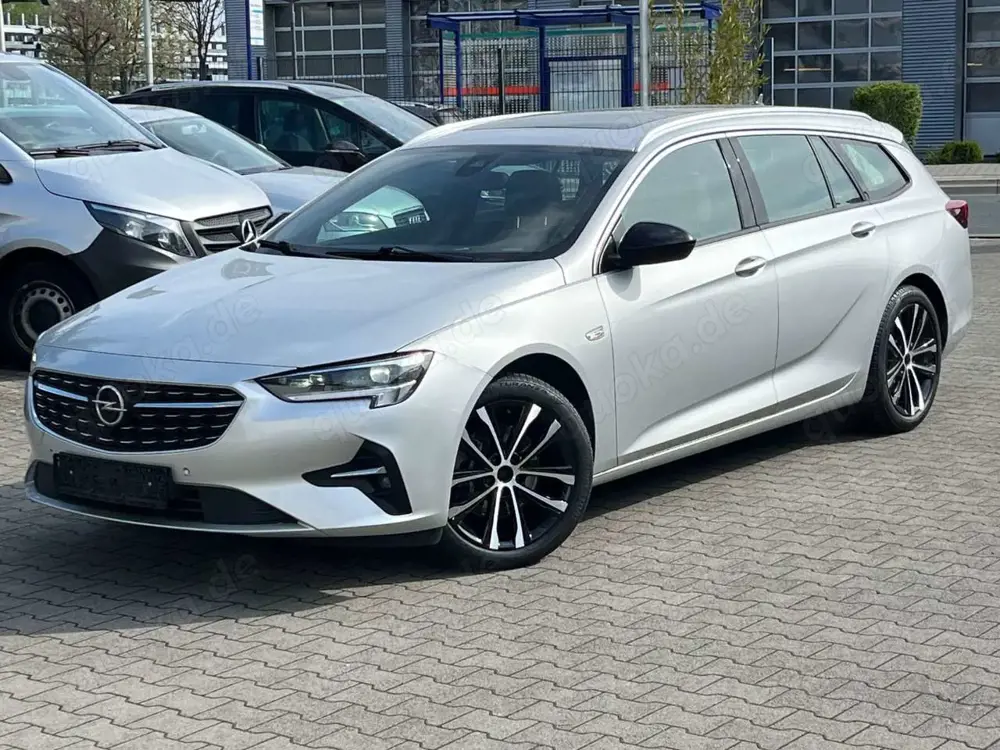 Opel Insignia B Sports Tourer Elegance 4x4*Pano*LED