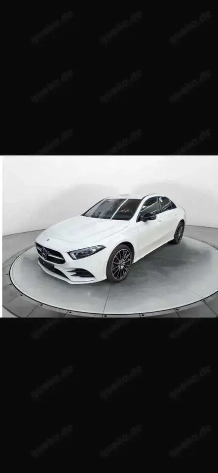 Mercedes-Benz A 250 e 8G-DCT AMG Line