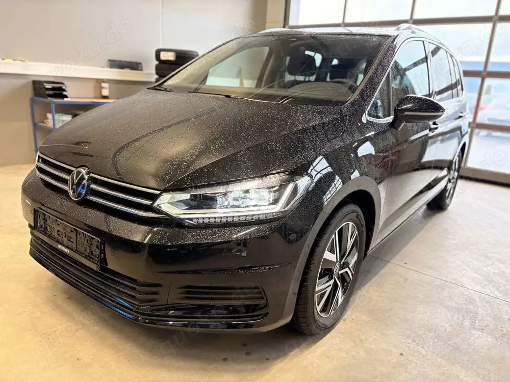 Volkswagen Touran 1,5TSI DSG People AHK NAV Easy OpenClose