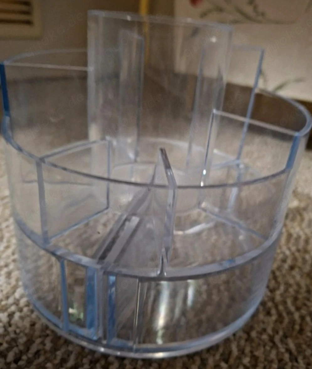 Pinsel-Organizer aus transparentem Kunststoff