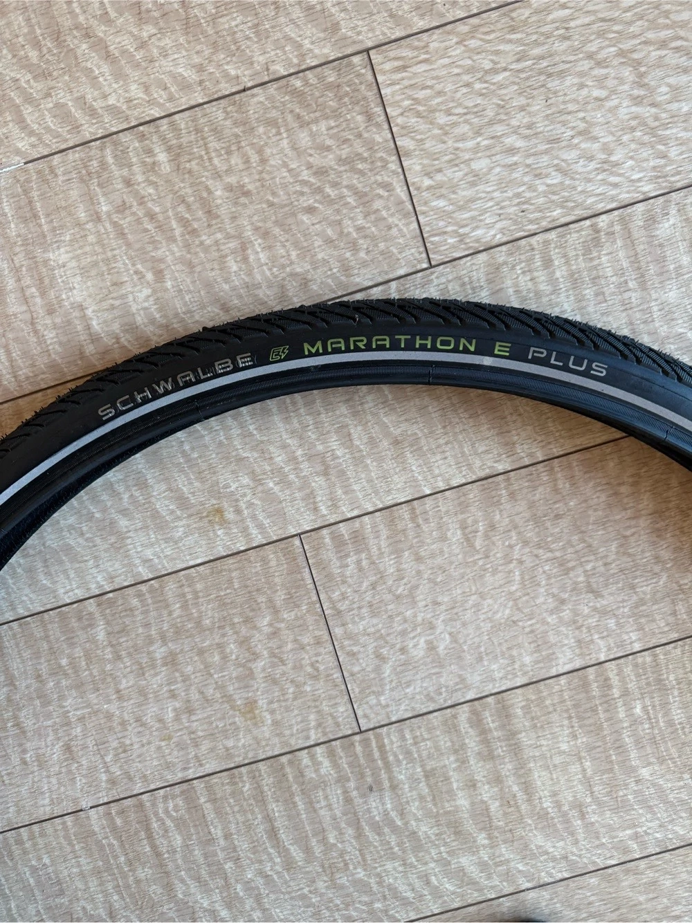 Zwei  Schwalbe, Fahrradreifen
